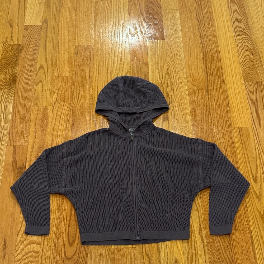 WOMENS size S Sweaty Betty purple cropped Hooded Sweatshirt